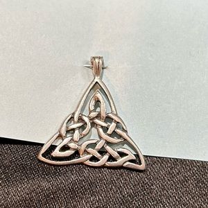 Silver Celtic Pendant